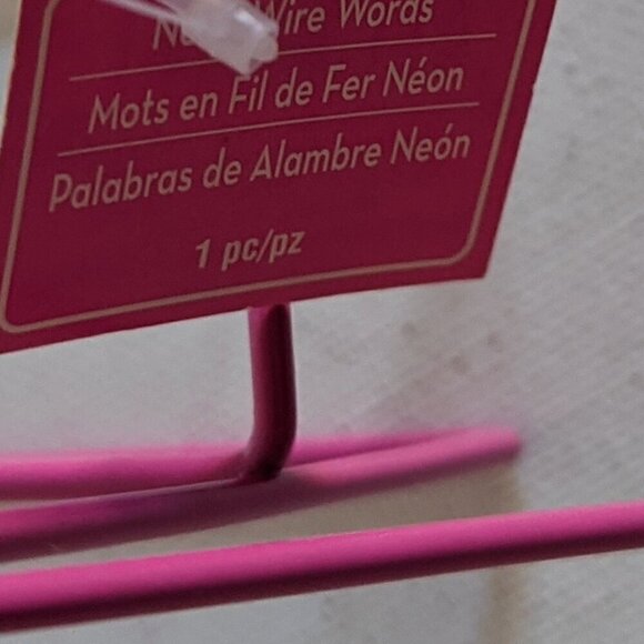 NWT Pink Wire 3D 'Love' Retro Sign Modern MCM 1970's Deco Summer Home Decor NEW - Picture 5 of 6